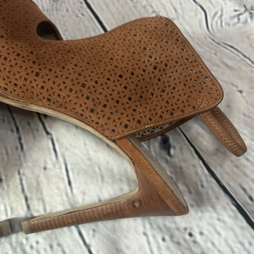 Tory Burch Ellie Heeled Brown Suede Sandals Size 9.5 Great Condition